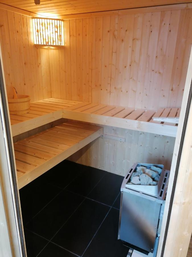 Ferienwohnung Christine Mit Sauna Und Whirlpool Utzerath Exteriér fotografie